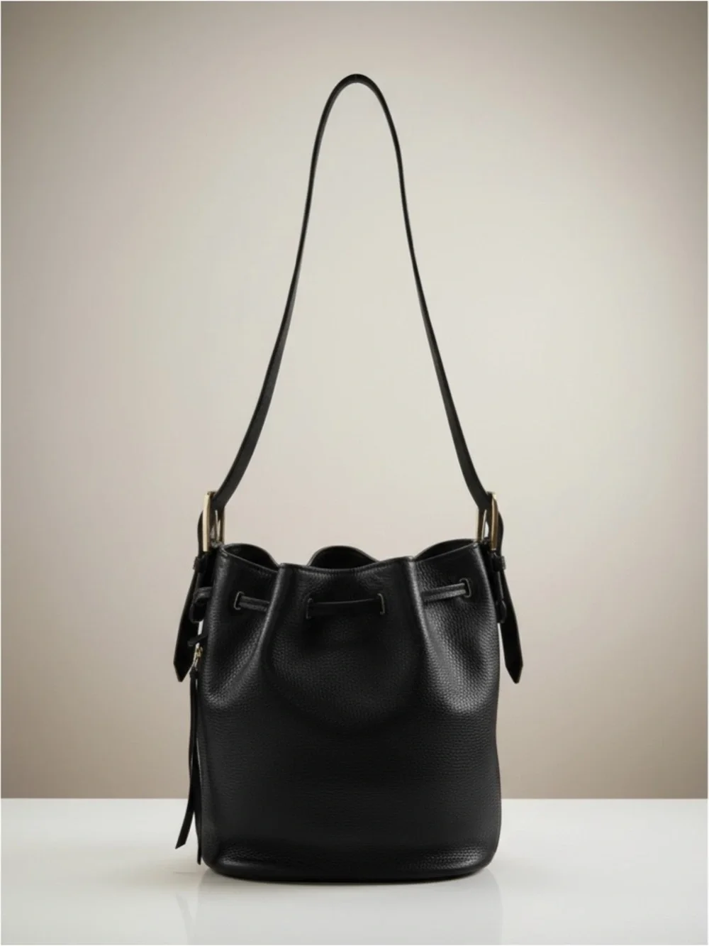 ✨ Tory Burch Black Pebbled Leather Drawstring Bucket Bag Gold Medallion EUC
